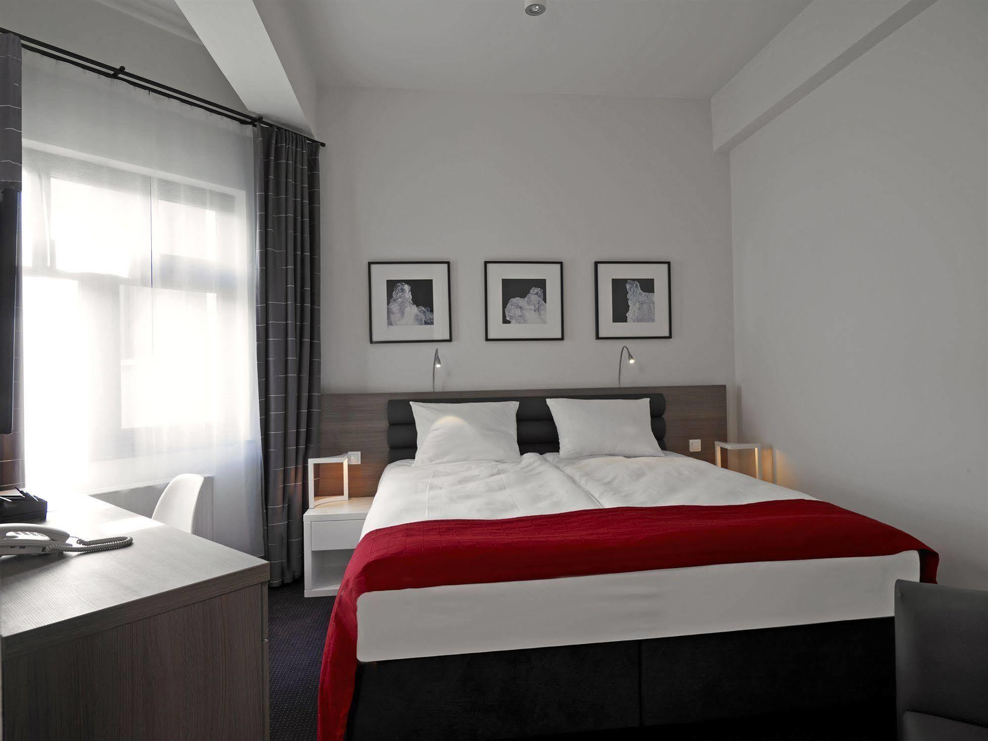 Focus Hotel Premium Inowroclaw Bagian luar foto